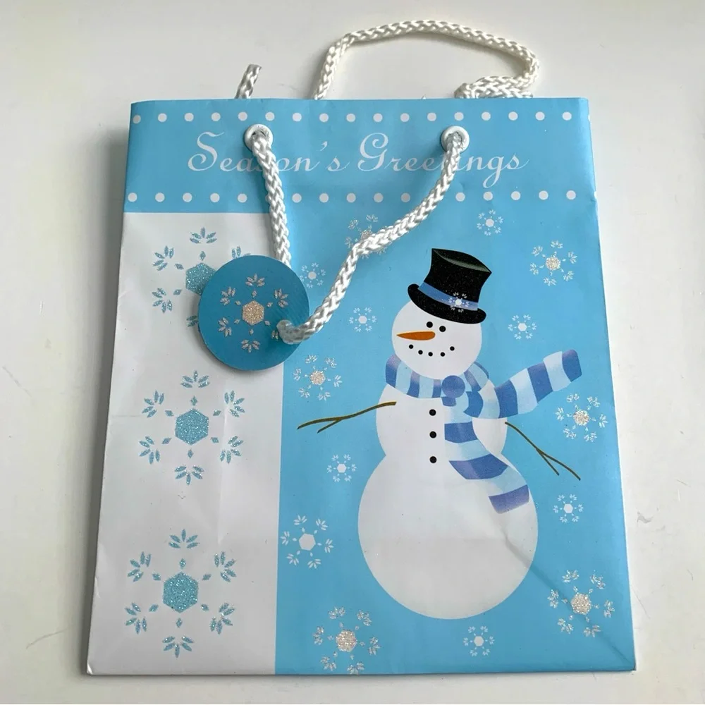 Winter Holiday Gift Bag Lot Season’s Greetings Snowman Holiday Ornament NWT